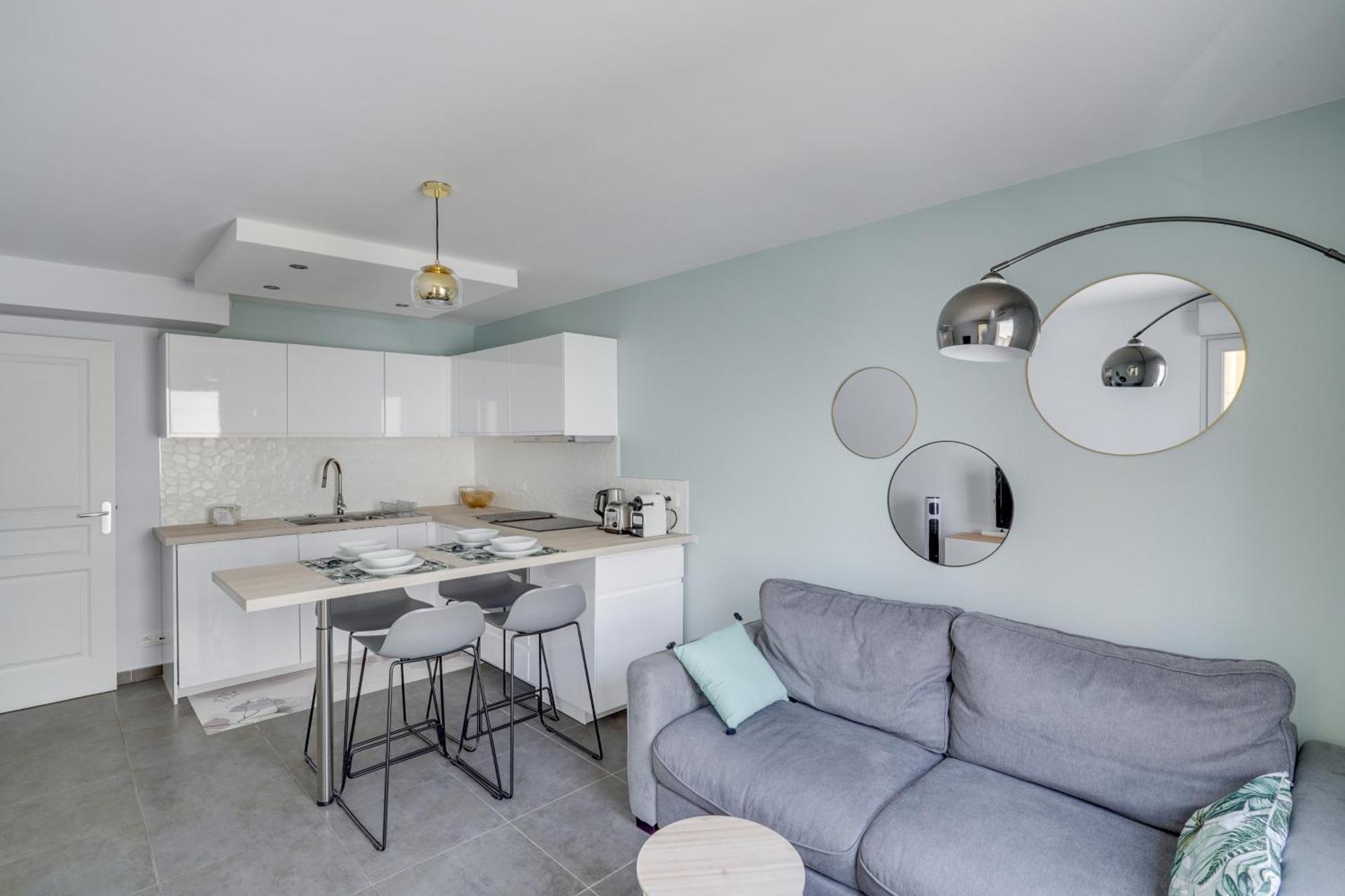 Le Galet, De Standing, Hyper Centre, Parking Prive, A 100 M De La Apartamento Antibes