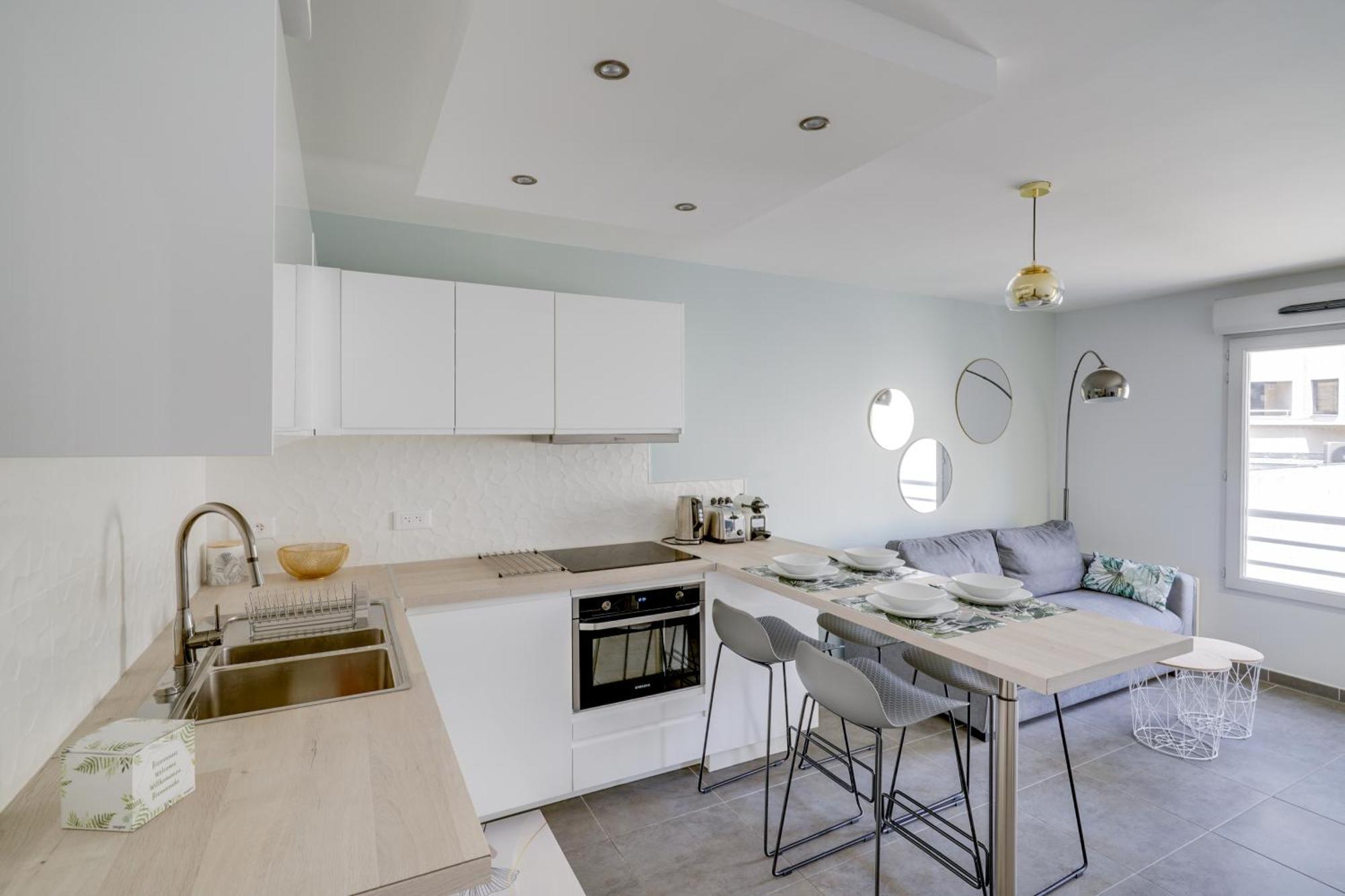 Le Galet, De Standing, Hyper Centre, Parking Prive, A 100 M De La Appartement Antibes